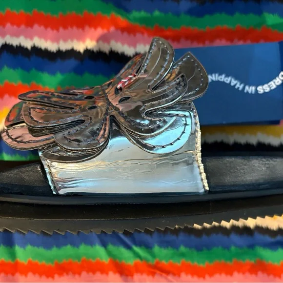 FARM RIO NWT Silver and Black Slide Sandals - Picture 3 of 4